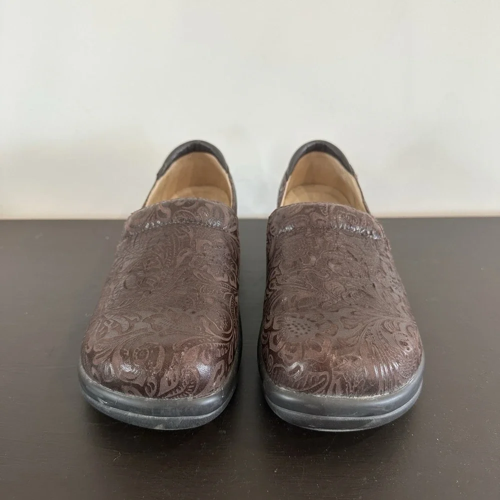 Alegria Keli Womens 39/9 Shoe‎ Brown Paisley Embossed Leather Slip Resistant